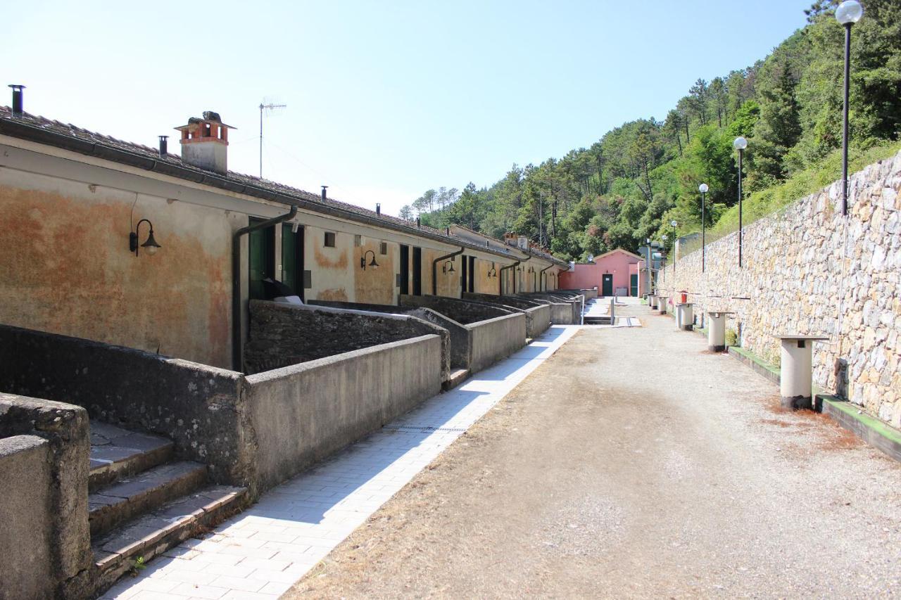 Santuario Ns Soviore Cinque Terre มอนเตรอสโซ อัล มาเร ภายนอก รูปภาพ